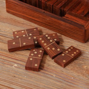 DOMINOES WITH WOODEN BOX